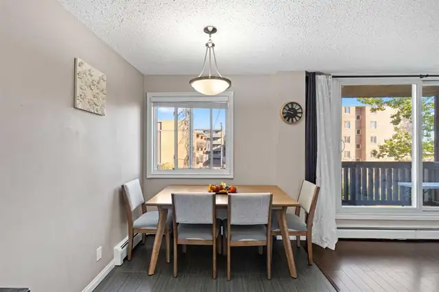 Spacious apartment near Chinook mall in Short Term Rentals in Calgary - Image 5