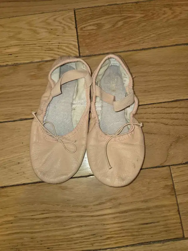 Capezio Ballet Shoes in Women's - Shoes in Calgary - Image 2