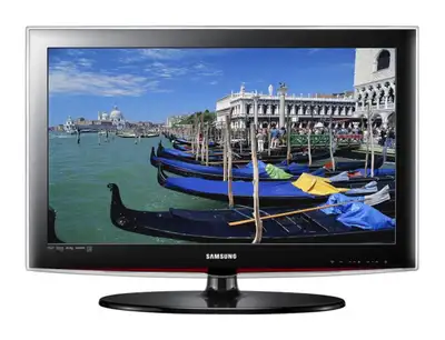 Samsung LN32D450 32" LCD HDTV, View more