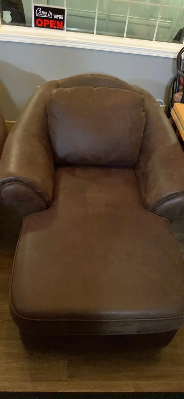 Chaise Lounge Chairs in Chairs & Recliners in Revelstoke - Image 3