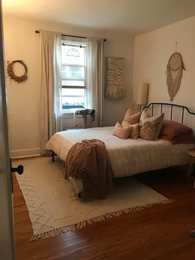 beautiful one bedroom  den