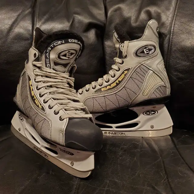 Mens EASTON Skates Size 10.5 E Skate Size in Skates & Blades in Barrie - Image 2