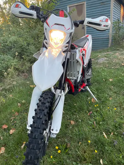 2020 Beta 125 In pristine condition with low hours ! Triple S Cycleworks “Ready to Run”service recen...