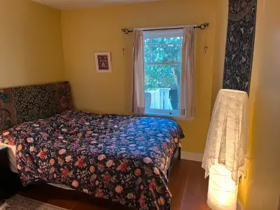 $1,000 Summer Sublet Furnished Room in Dunbar (15 min to UBC)
