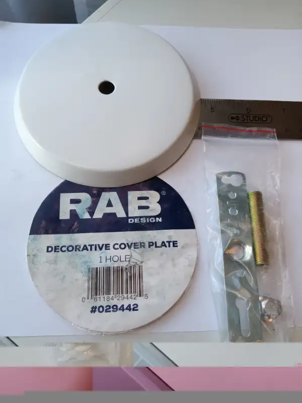 RAB DESIGN 029442 Blank 5" Cover Plates Decorative Round 1 Hole in Indoor Lighting & Fans in Laval / North Shore - Image 3