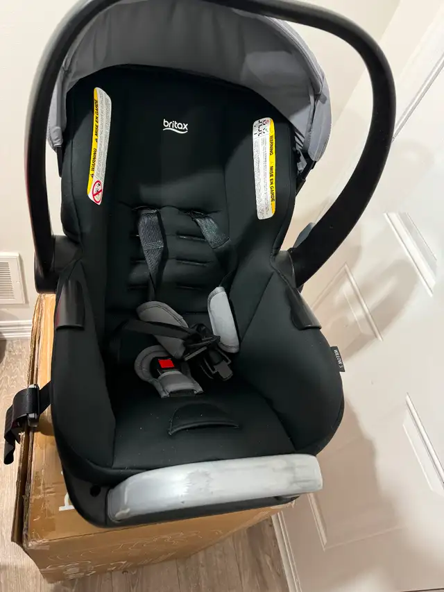 Britax Willow Infant Car Seat – Excellent Condition62863274894722121