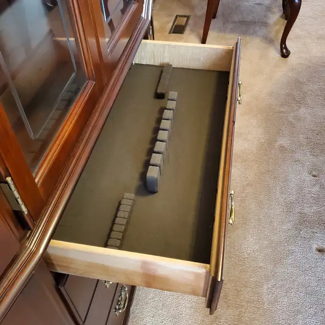 Display Cabinet (illuminated) & Buffet62863282964737124