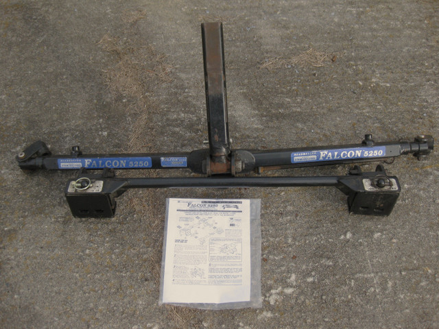 Falcon Tow Bar in Other Parts & Accessories in Thunder Bay