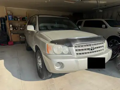 as title states, selling my beloved 2002 Toyota Highlander V6 AWD. I'm the second owner, bought from...