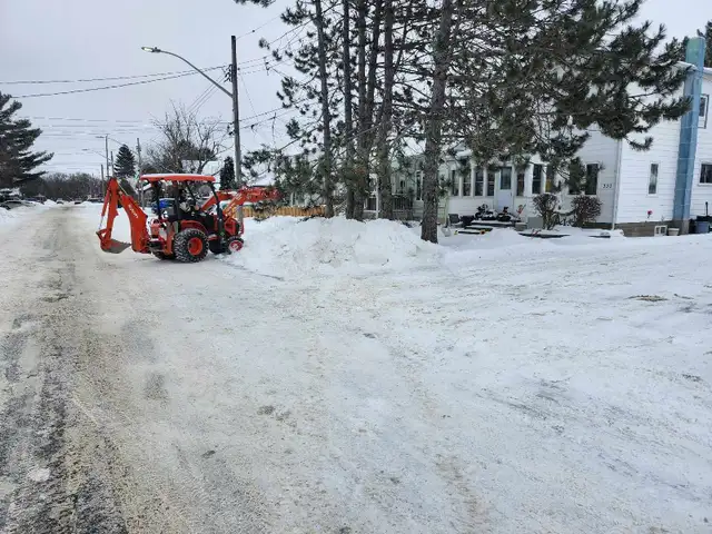 snow removal 593256059639572481
