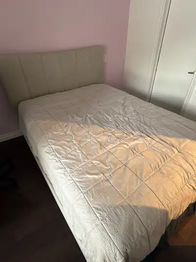 Lit + matelas  Queen, View more