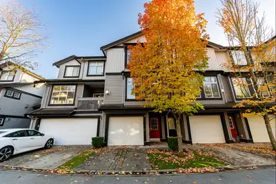 Rent: $3150 utilities included but no internet Lease Term: Minimum 1 year Property Details: 3 bed 2...