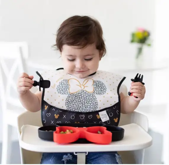Disney Super Bib 3 Pack: Love, Minnie STOCK# 9314 in Feeding & High Chairs in Norfolk County - Image 9