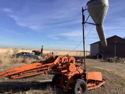 Selling my Western Bear Cat feed grinder. Was used to grind small square bales for sheep. Still work...