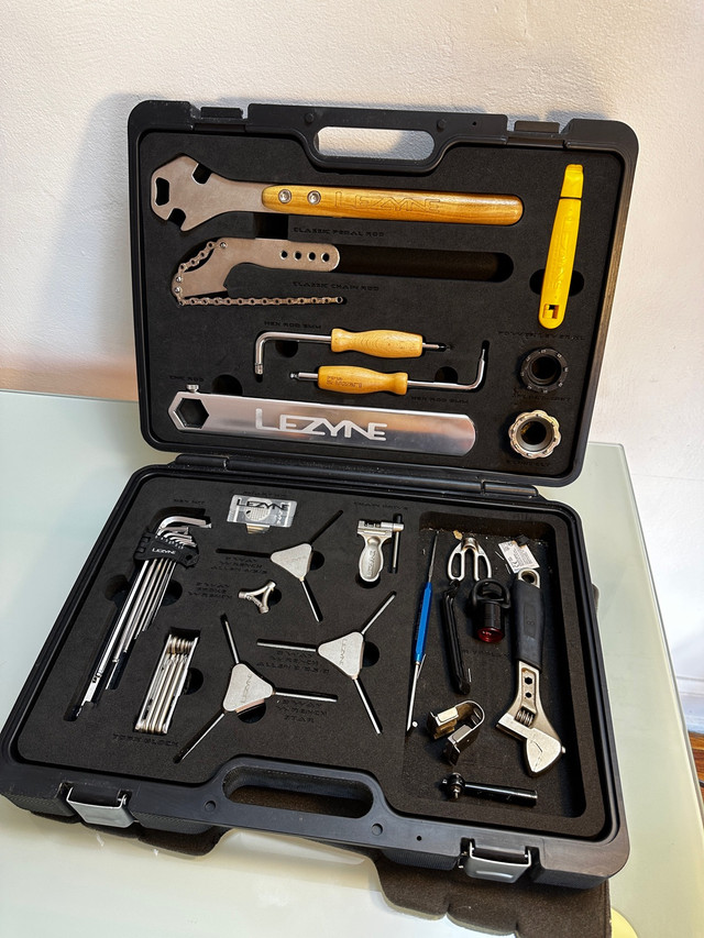 Lezyne bicycle tool kit  in Frames & Parts in City of Toronto