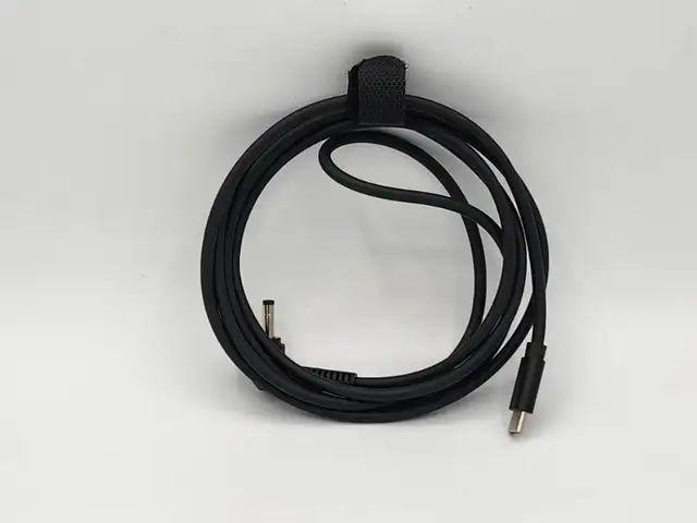 Type C male to 4.0mm x 1.7mm male PD power for Asus Ultrabook in Cables & Connectors in West Island - Image 3