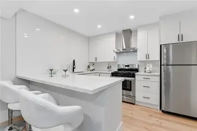 Beautiful & Newly renovated 3 bedroom apartment / house ( 2 levels) -Available April 1, 2026 -3 tota...