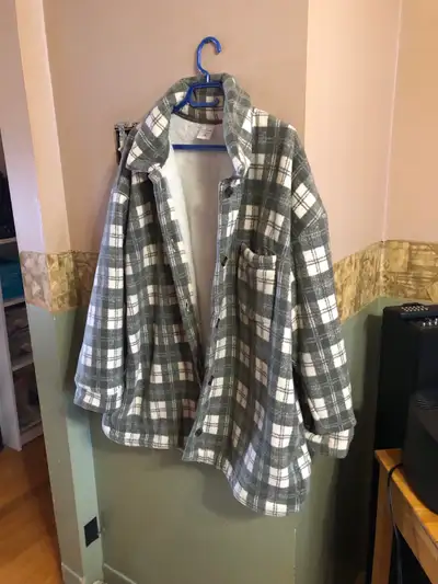 veste très chaude grandeur 2X intérieur polar très épais , View more