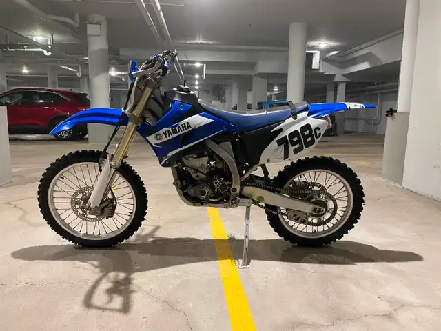 2006 Yamaha YZ250F with Rekluse, big-bore kit & WR transmission in Dirt Bikes & Motocross in Kitchener / Waterloo - Image 4