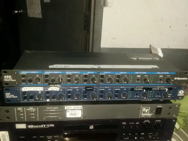 Symetrix 450 Dual Zone Priority Mixer. 0 tons of audio gear cont in Other in City of Montréal - Image 2