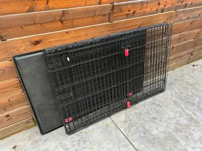 Extra Large Dog crate suitable for Great Dane's and dogs 90+ lbs for sale. Lightly used.