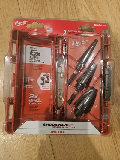 Kit Milwaukee Fuel (M18) + Accessoires – Neuf, View more