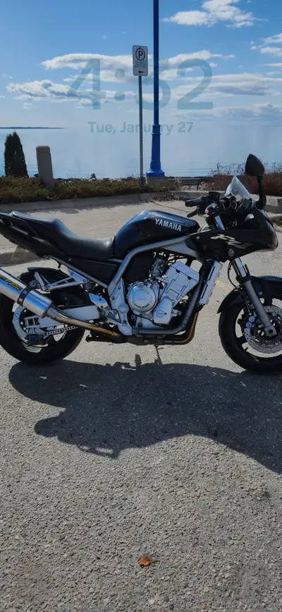 First gen Yamaha FZS1000 30,000 miles american bike. Had carbs removed and cleaned new plugs and tun...