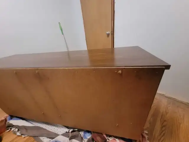 Wooden vintage dresser in Dressers & Wardrobes in City of Toronto - Image 6