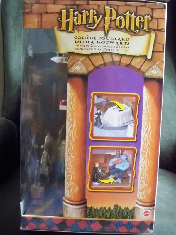 Harry Potter "Hogwarts School" Electronic Playset (Mattel, 2001) in Arts & Collectibles in Fredericton - Image 10