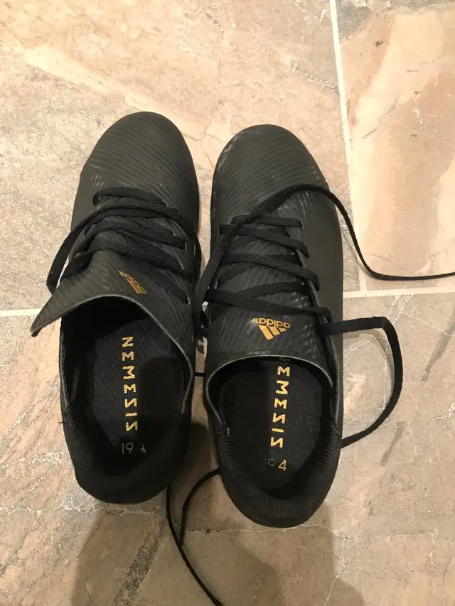 Adidas football shoes cleats (Size 6) in Men's Shoes in Richmond - Image 6