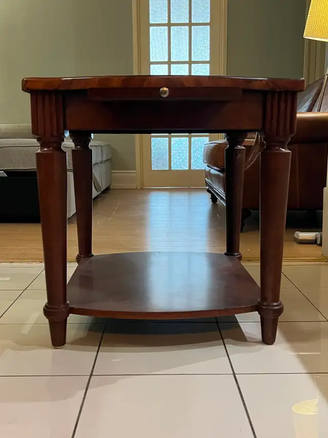 Pair of Solid Wood End Tables with Pull-Out Trays — Traditional in Coffee Tables in City of Toronto - Image 6