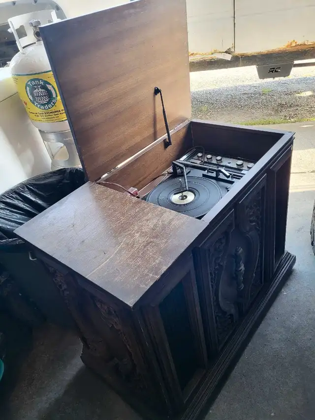 Record Player Cabinet63006660552065121