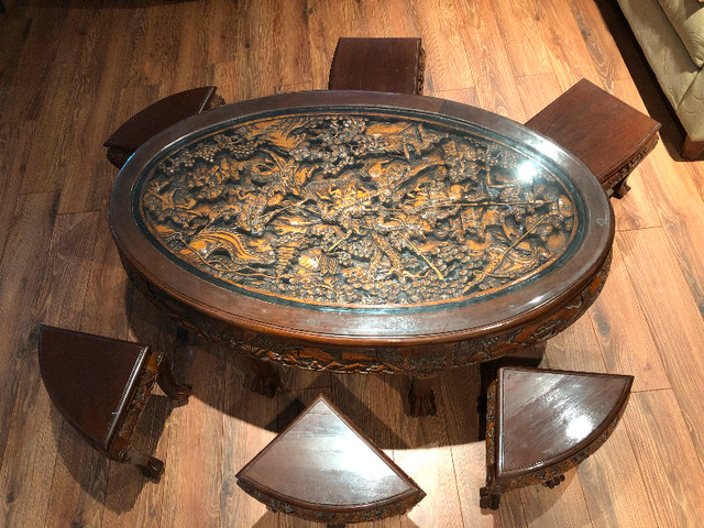 Music Table with 6 stools dans Guitares  à Ville de Montréal