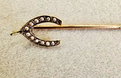 Victorian Antique 14 Karat Gold Horse Shoe Unisex Pin with Pearl, View more