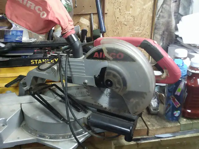 Airco Sliding Compound Mitre Saw 10 inch in Power Tools in Ottawa - Image 2