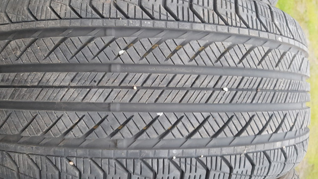 1 x 275/35/19 CONTINENTAL procontact Gx tire %80 tread left good in Tires & Rims in City of Toronto