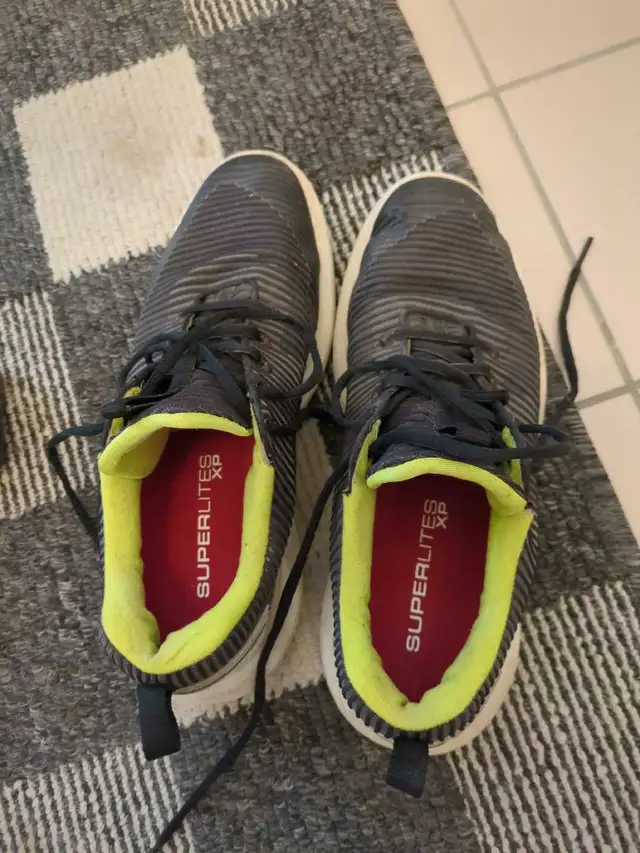 Footjoy Golf Shoes, size 7.5 in Golf in Ottawa - Image 2