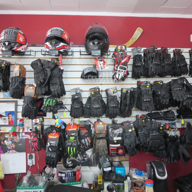 Leather Motorcycle Gloves Assorted Styles - RE-GEAR Oshawa in Men's in Oshawa / Durham Region
