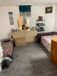 SHARED ROOM FOR RENT IN BASEMENT