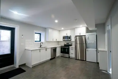 1,800 + Utilities -130 Elgin Street, Brantford Welcome to Unit#1! A brand new unit at 130 Elgin Stre...