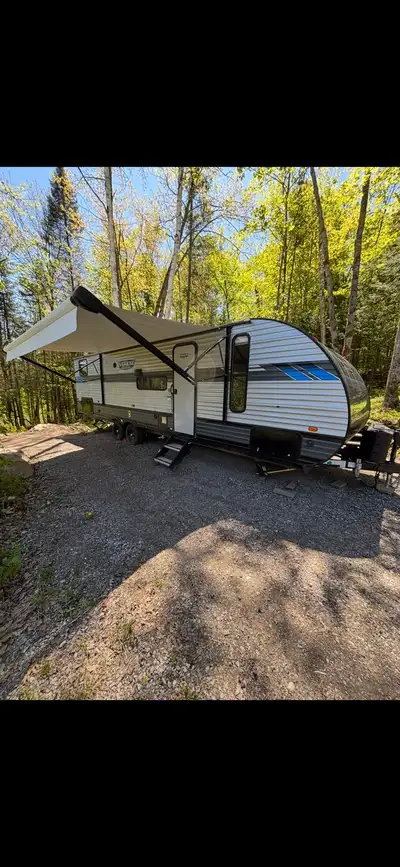 I'm selling a 2021 Forest River Salem CruiseLite 27QBXL. This trailer will surpass expectations when...