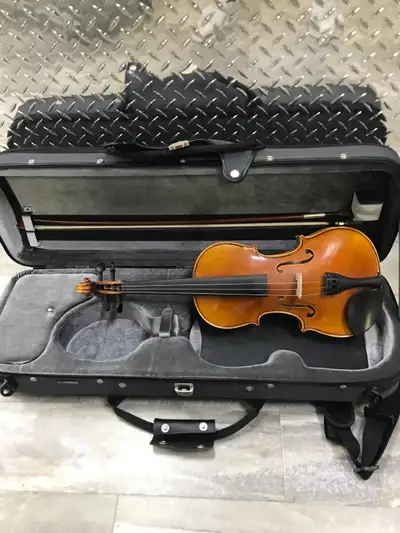 Yamaha V7G Violin with Case & Bow