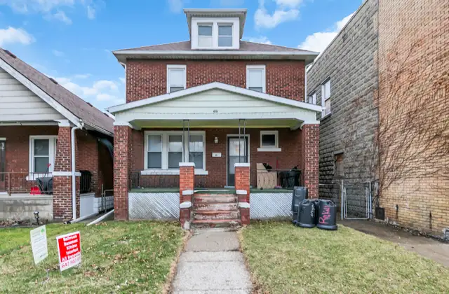 Brick 2StoreyHome with Garage Big6Bed 3Bath 69Shepherd, Windsor.