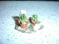 2 Vintage Figurines