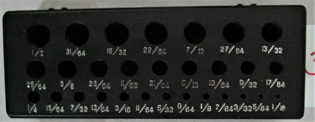 Various Gauges, Drill Bit Stand and Level Angle Finder in Power Tools in Belleville - Image 7