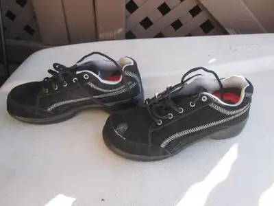 Women's Size 9 Kodiak CSA Safety Shoes with Slip Resistance, View more