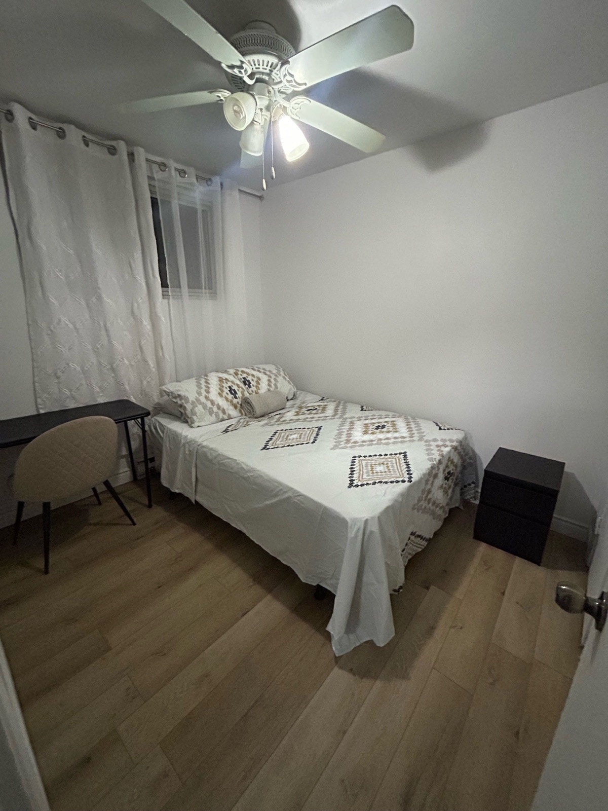 2 Chambre à louer – Ahuntsic — photo 1