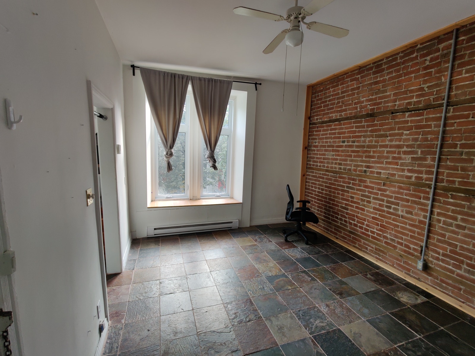 Studio près du Métro Sherbrooke, Carré Saint-Louis — photo 1
