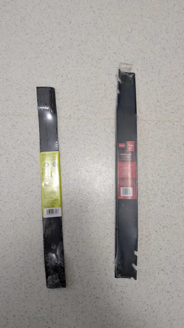 lawn mower blades  & LAWN MOWER REAR BAG in Other in Kamloops - Image 2