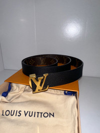 Louis Vuitton reversible belt